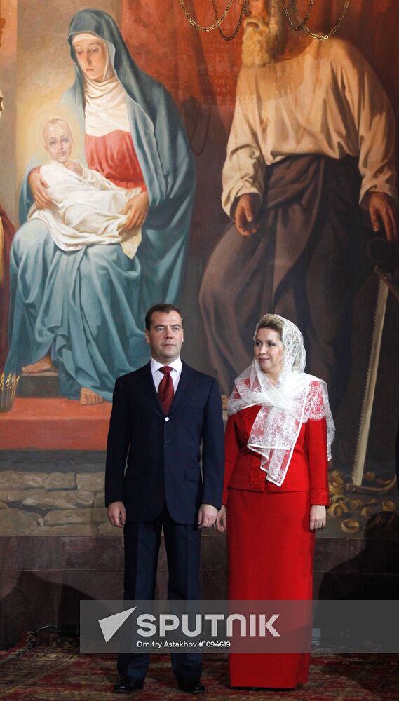 Medvedev at Christ the Savior Cathedral in Moscow