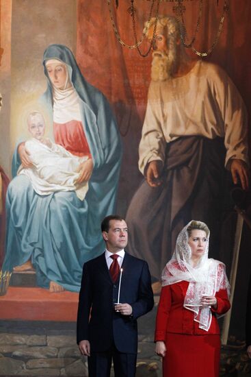 Medvedev and Putin at Christ the Savior Cathedral in Moscow