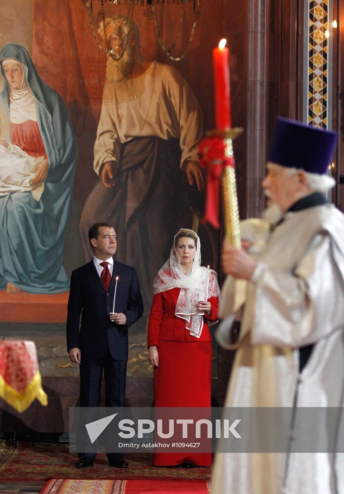 Medvedev and Putin at Christ the Savior Cathedral in Moscow