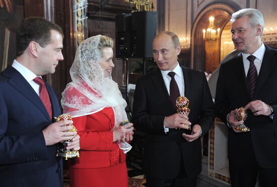 Medvedev and Putin at Christ the Savior Cathedral in Moscow