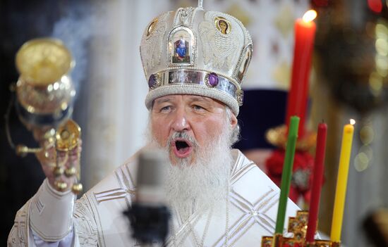 Festive Easter service held at Christ the Savior Cathedral