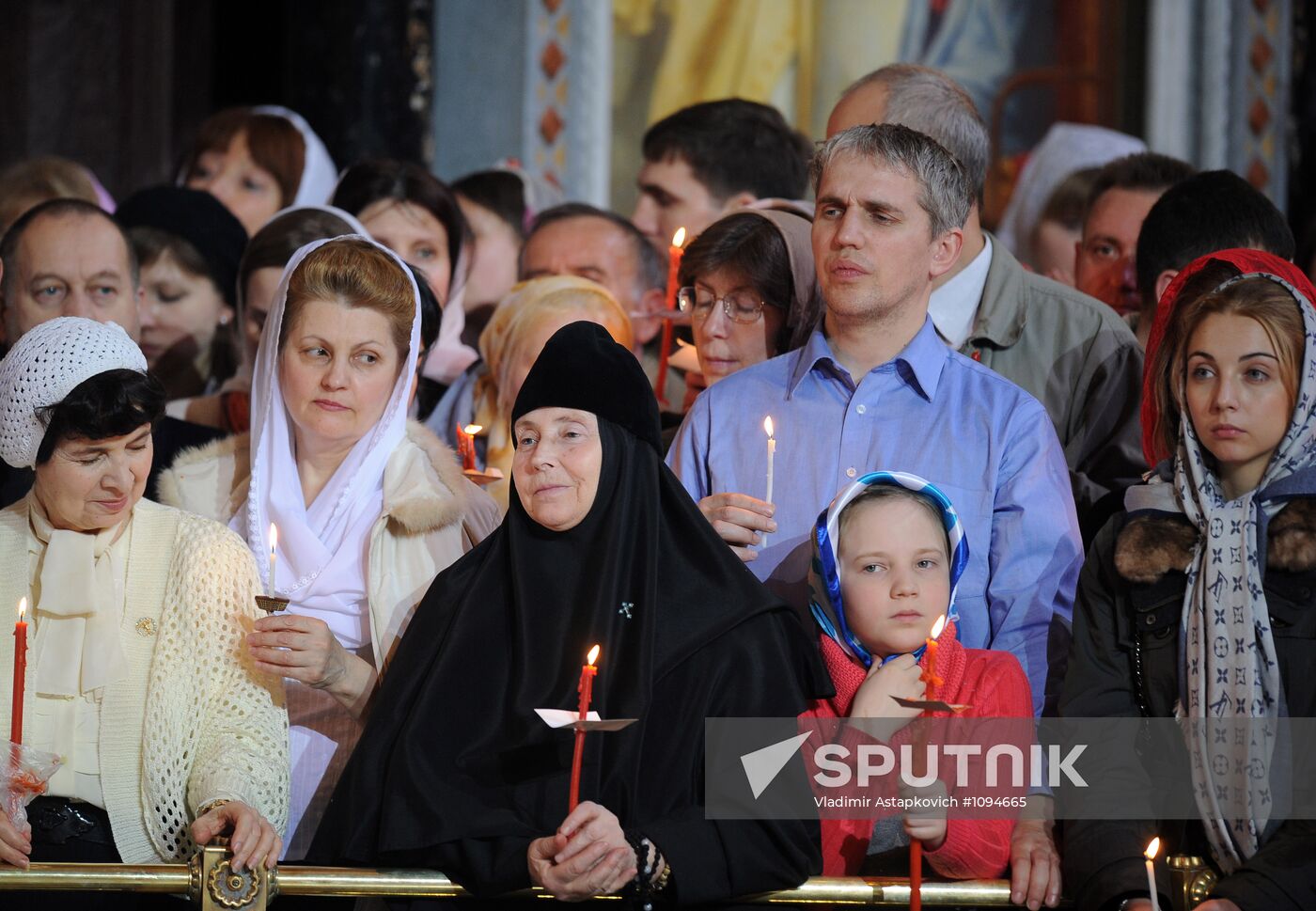Festive Easter service held at Christ the Savior Cathedral