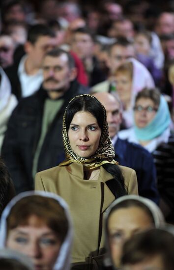 Festive Easter service held at Christ the Savior Cathedral