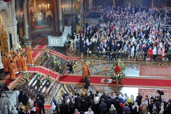 Easter service at Christ the Savior Cathedral in Moscow