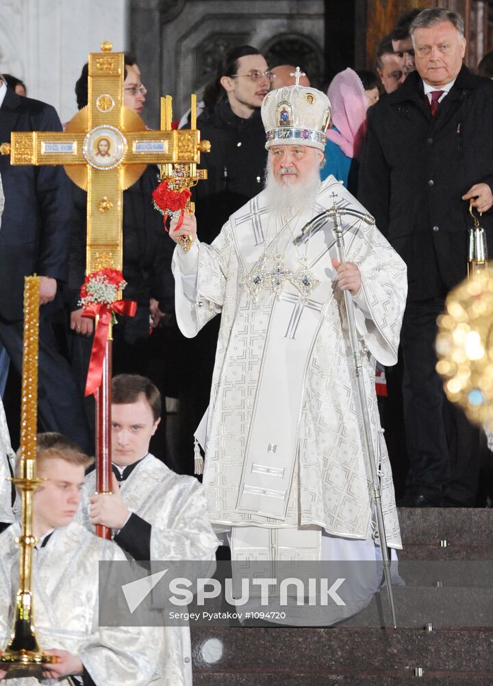 D. Medvedev and V Putin in Christ the Savior Cathedral in Moscow