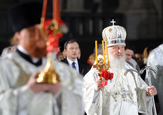 D. Medvedev and V Putin in Christ the Savior Cathedral in Moscow