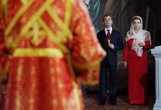 Medvedev and Putin at Christ the Savior Cathedral in Moscow
