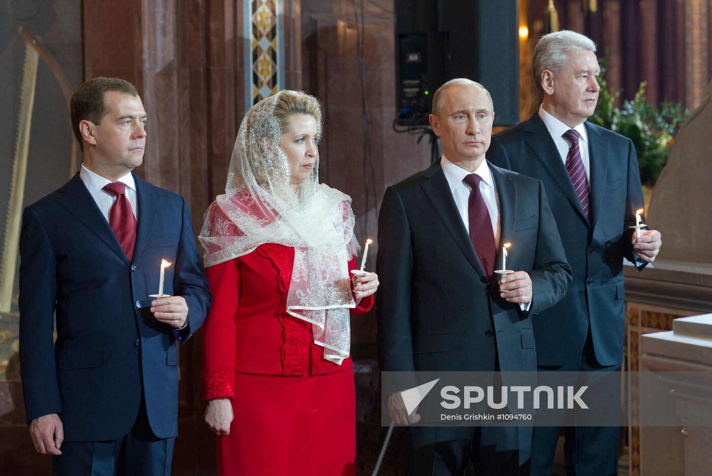 Medvedev and Putin at Christ the Savior Cathedral in Moscow
