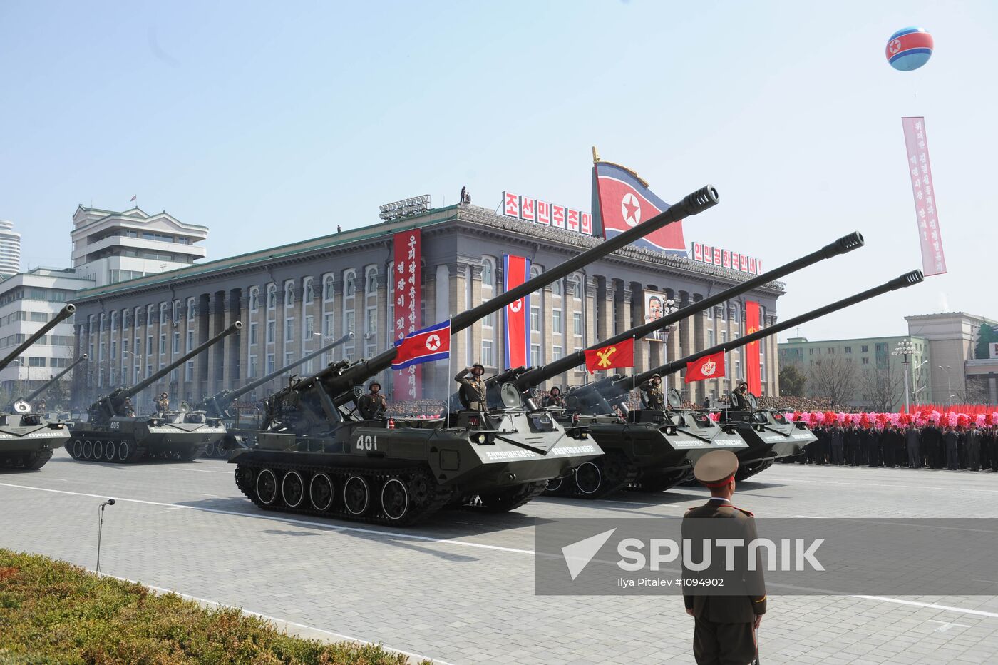 Military parade marks Kim Il-sung's 100th birthday