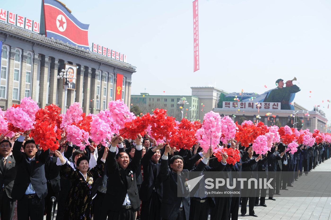 Military parade marks Kim Il-sung's 100th birthday