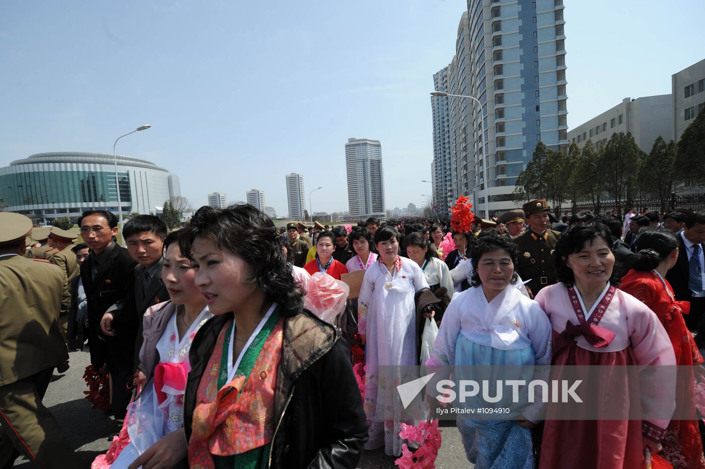 Military parade marks Kim Il-sung's 100th birthday