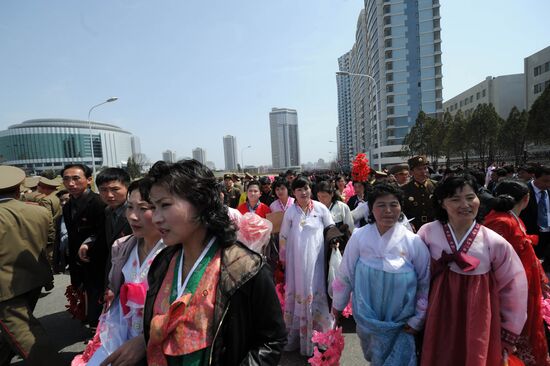 Military parade marks Kim Il-sung's 100th birthday
