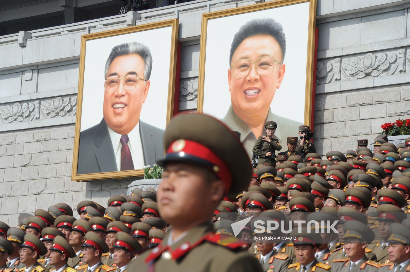 Military parade marks Kim Il-sung's 100th birthday