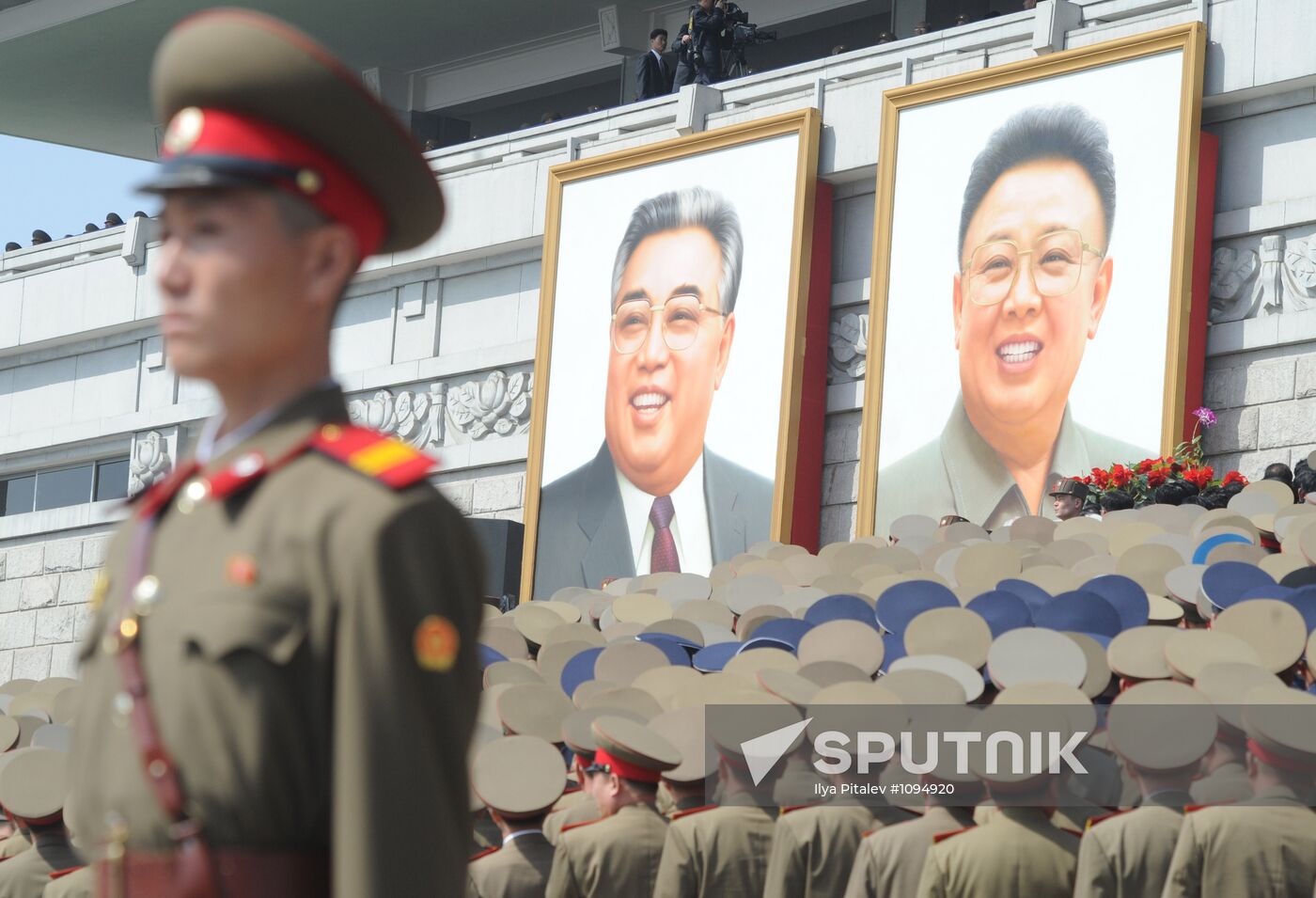 Military parade marks Kim Il-sung's 100th birthday