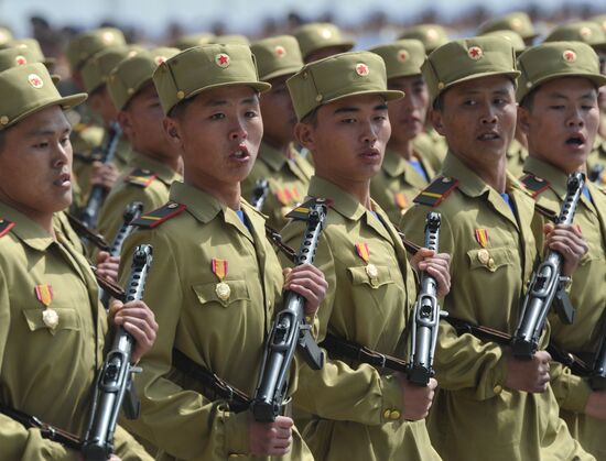 Military parade marks Kim Il-sung's 100th birthday