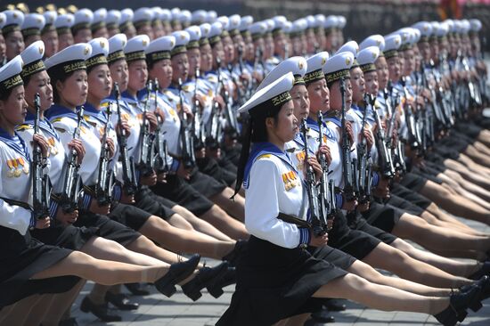 Military parade marks Kim Il-sung's 100th birthday
