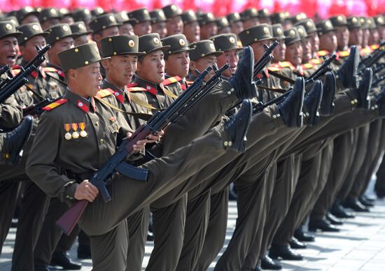 Military parade marks Kim Il-sung's 100th birthday