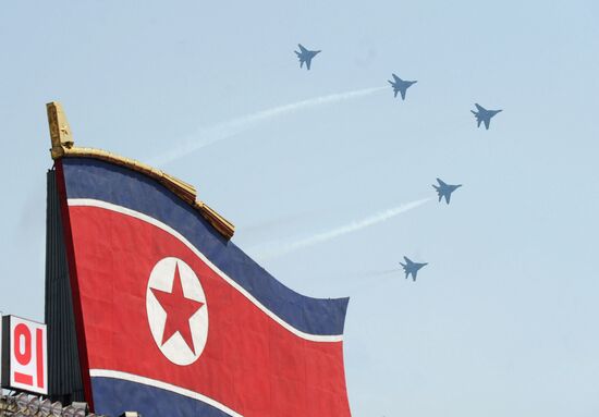 Military parade marks Kim Il-sung's 100th birthday