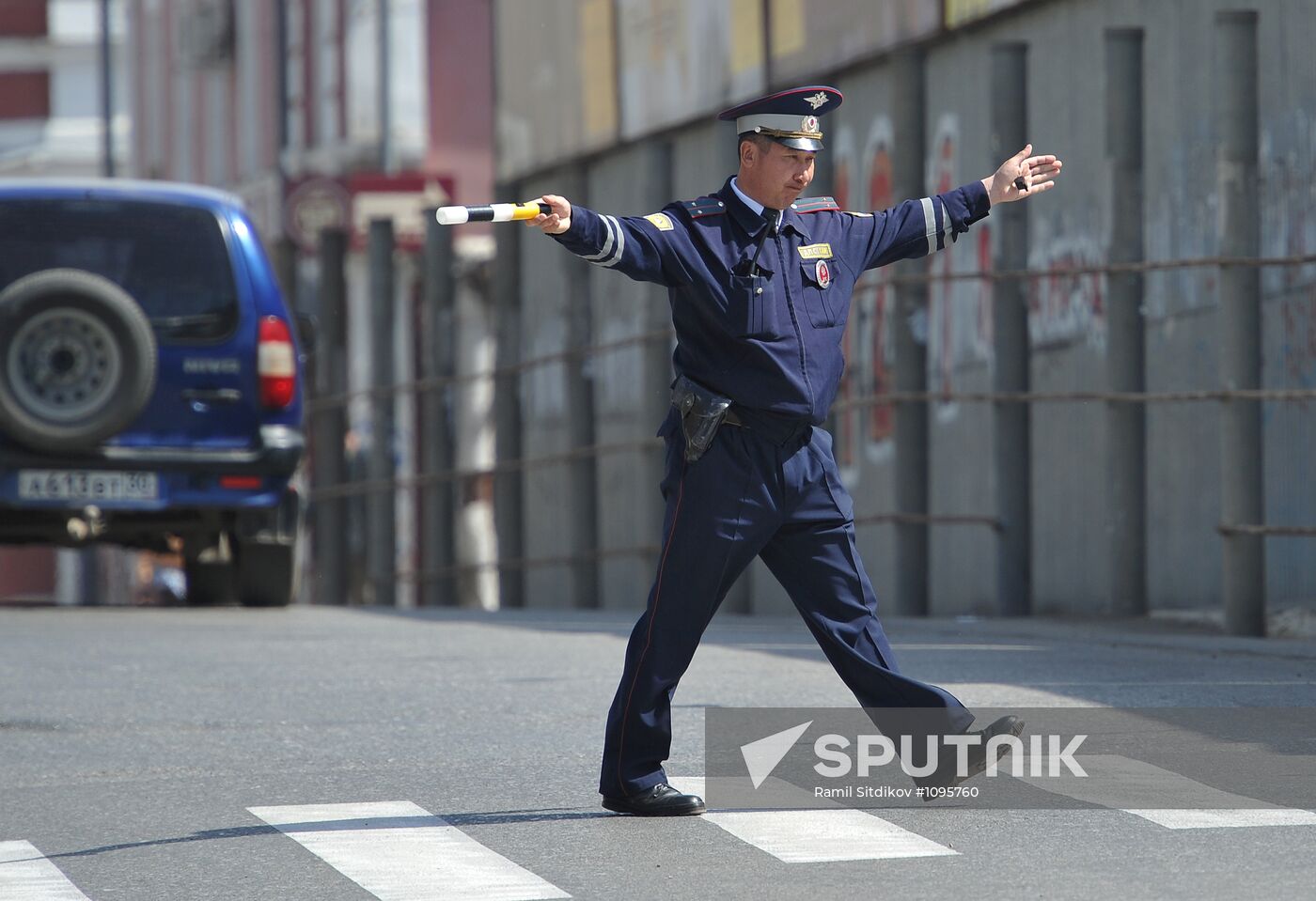 Traffic police regulates street traffic in Astrakhan