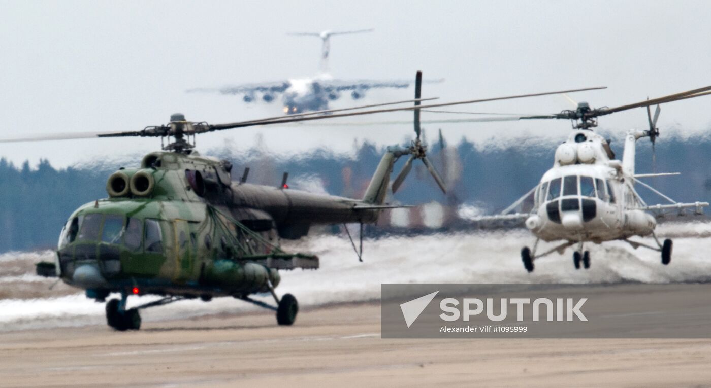 Torzhok Center helicopter pilots train for Victory Day Parade