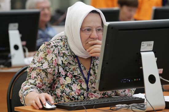 First IT-Olympiad for third age generation in Kazan