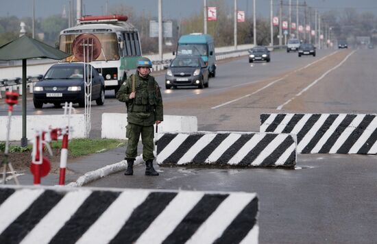 Peace-keepers' checkpoint of the town of Bendery