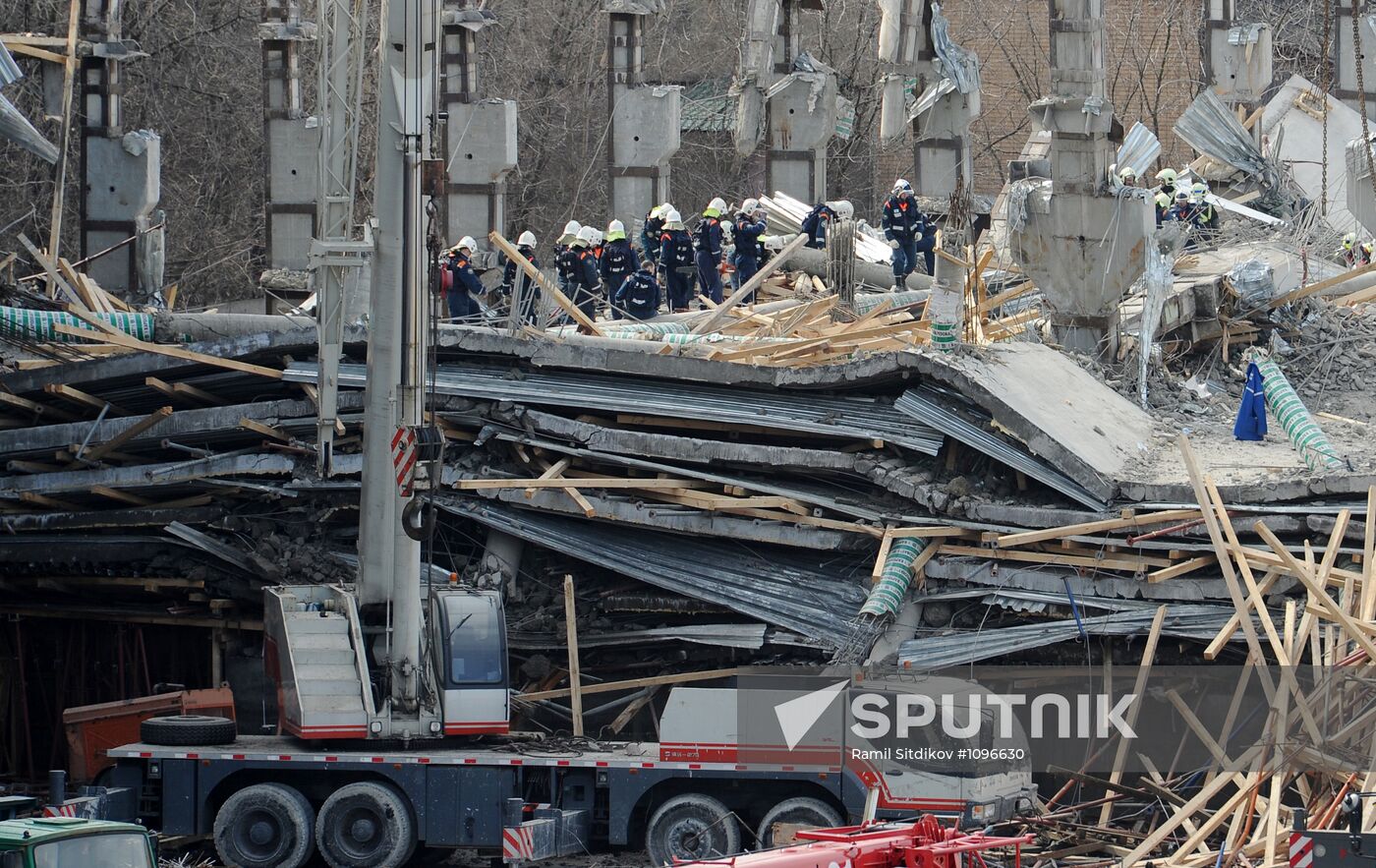 Building under construction collapses in south of Moscow