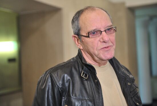 Paying last respects to Alexander Porokhovshchikov