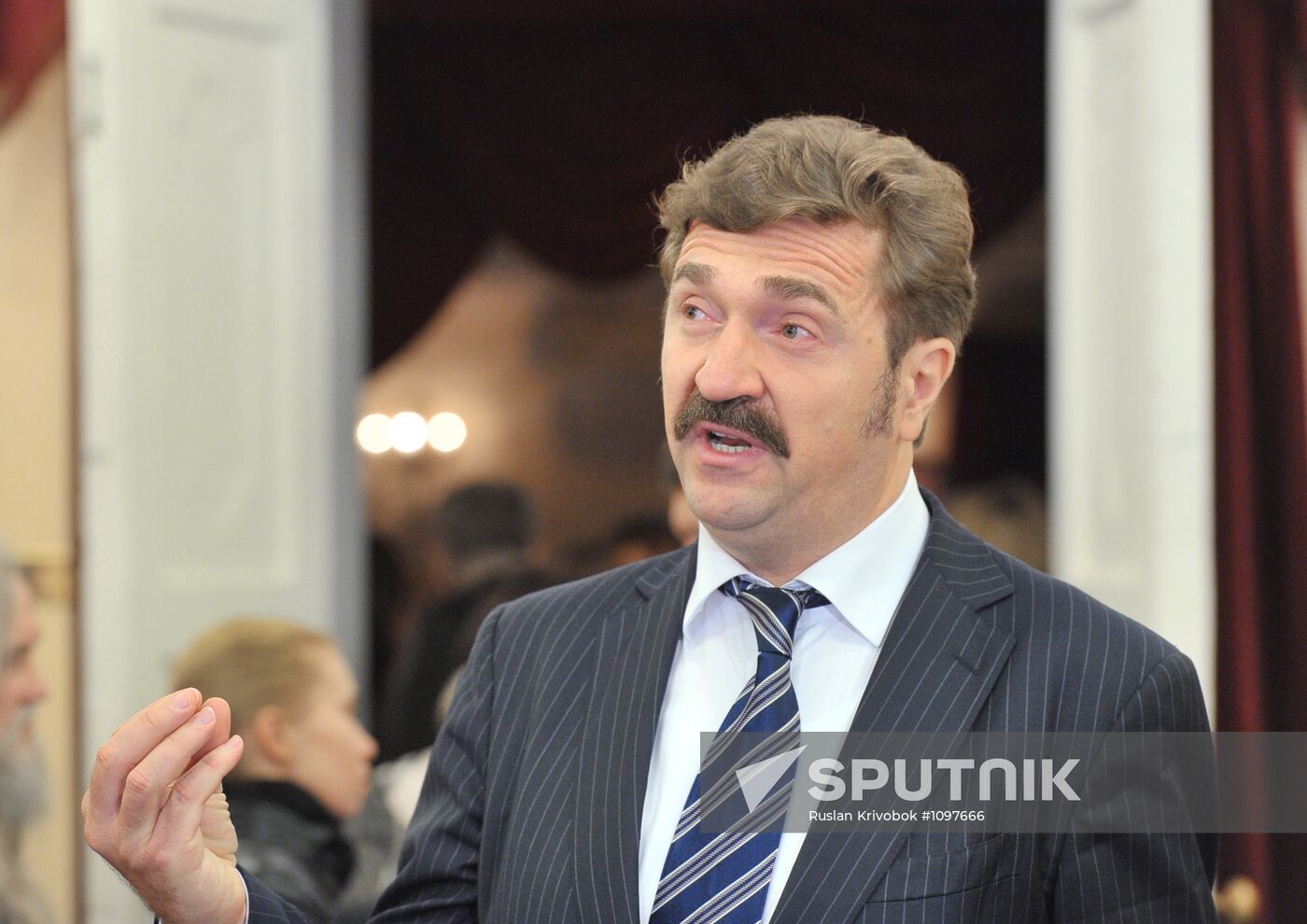 Paying last respects to Alexander Porokhovshchikov