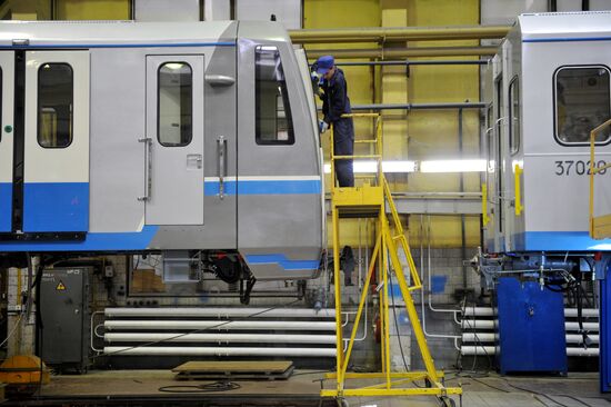 Work of "Metrovagonmash" in Mytishchi