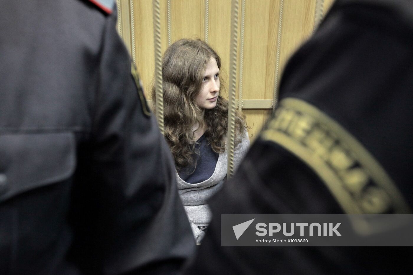 Court hearing on Pussy Riot case