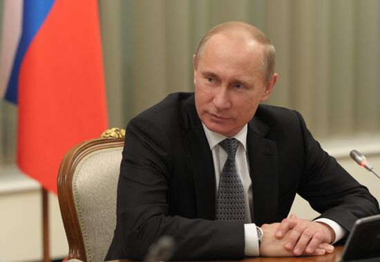 Vladimir Putin meets with members of Antarctic expedition