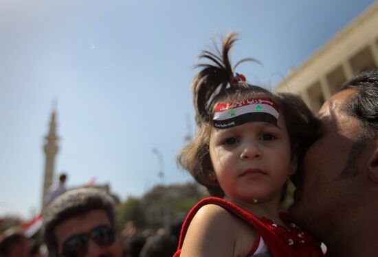 Rally to support President Bashar al-Asad in Damask