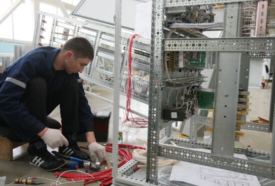 Elektropult-Grozny plant at work