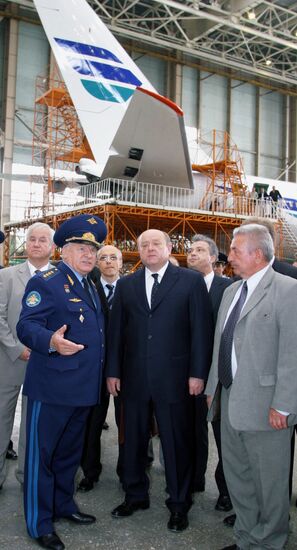 MIKHAILOV FRADKOV SALIKOV