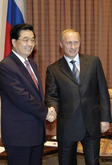 Putin Hu Jintao Summit Shanghai Cooperation Organization Summit