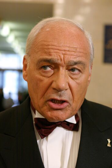 POZNER TEFI