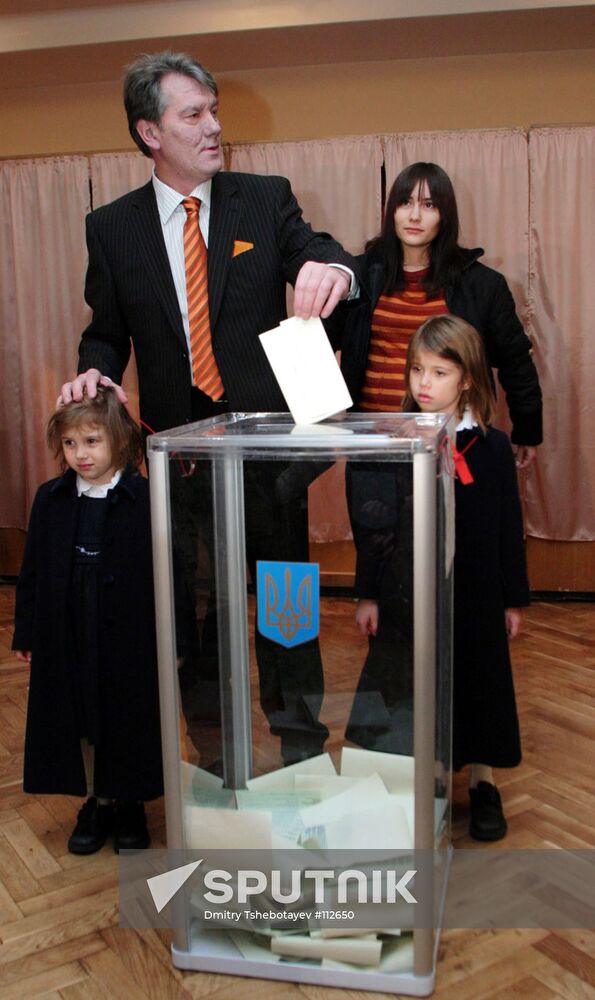 YUSHCHENKO FAMILY ELECTION