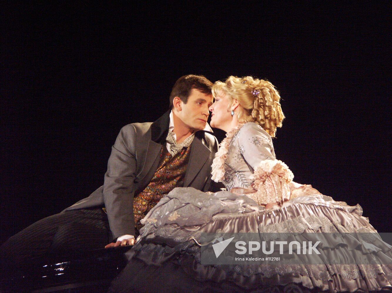 PERFORMANCE STAKING EVERYTHING ZAKHAROVA PEVTSOV