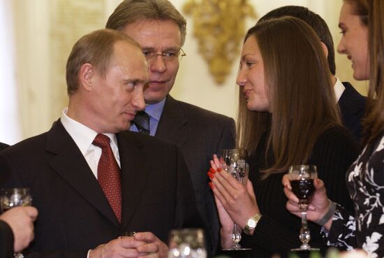 PUTIN OLYMPIC WINNERS FETISOV ISINBAEVA