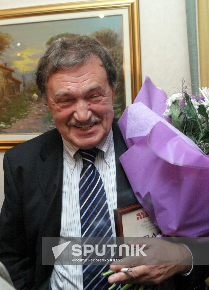 AKSENOV LAUREATE AWARD BOOKER-OPEN RUSSIA