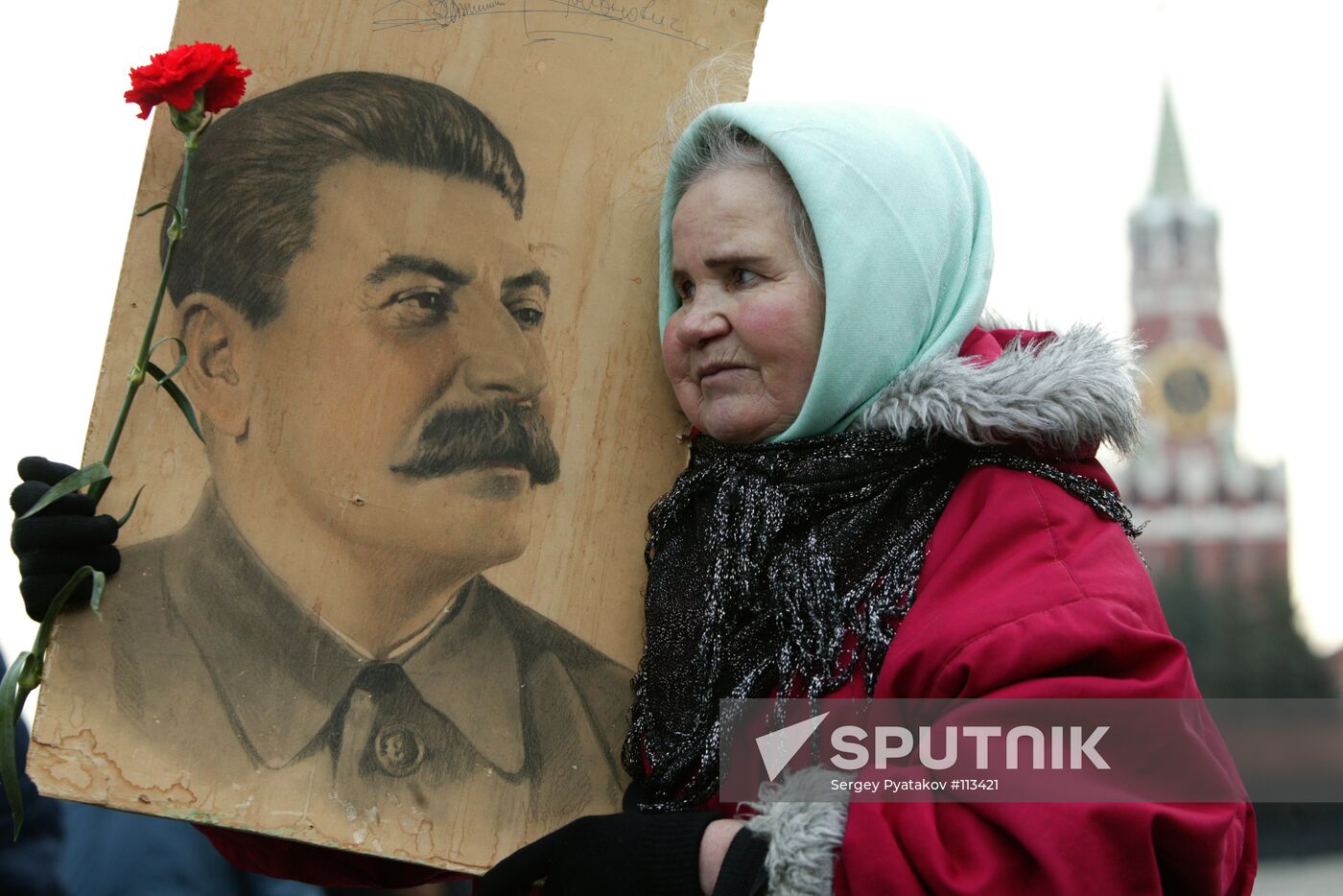 STALIN PORTRAIT MEETING