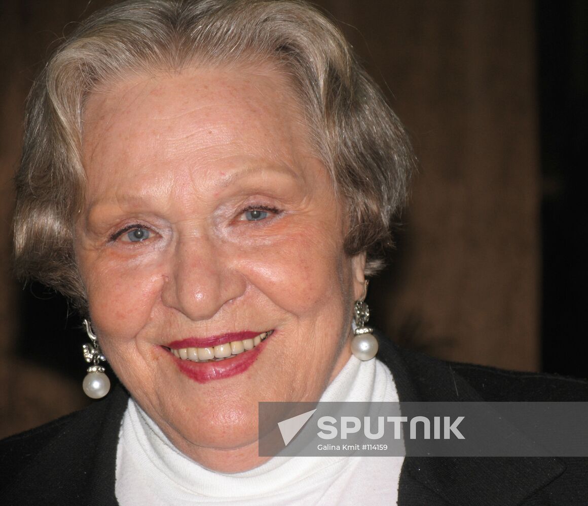 MARKOVA FESTIVAL BELYE STOLBY
