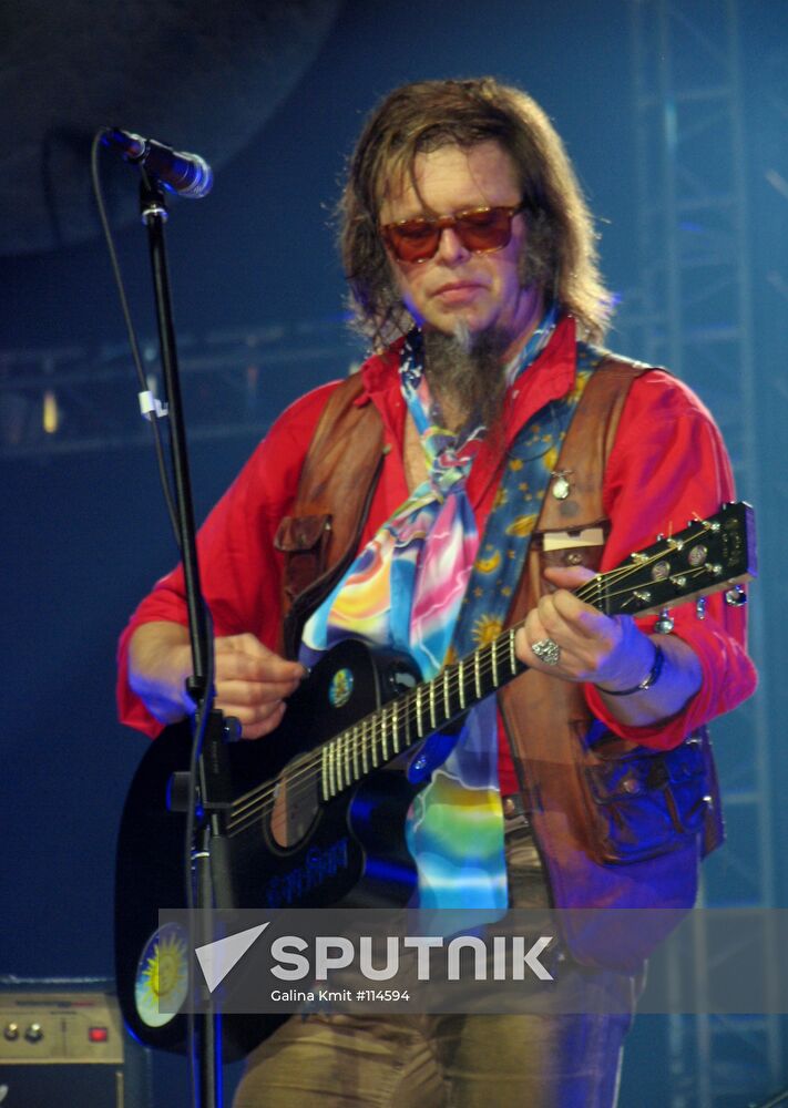 BORIS GREBENSCHIKOV