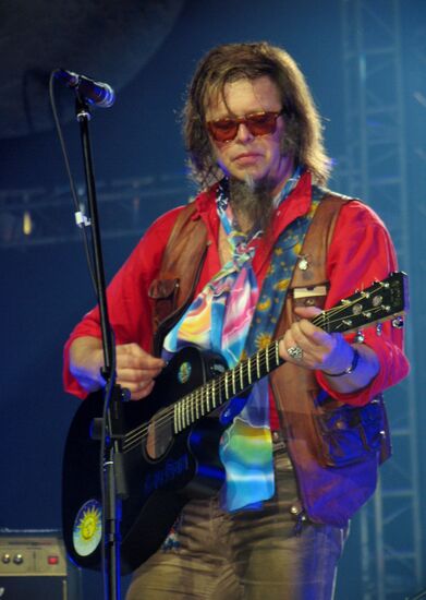 BORIS GREBENSCHIKOV