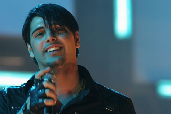 ROOTS 5TH DANCE MUSIC FESTIVAL BOOM OF THE YEAR