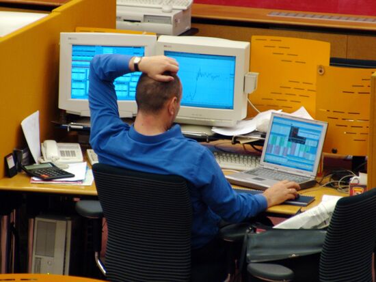 CURRENCY EXCHANGE STAFFERS 