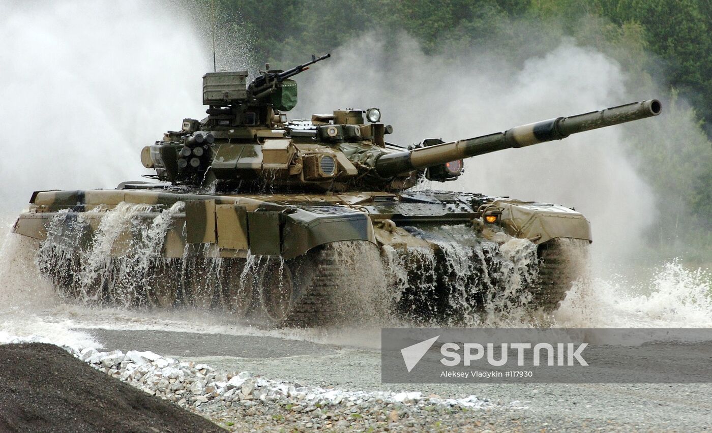 Tank T-90S in Nizhni Tagil 