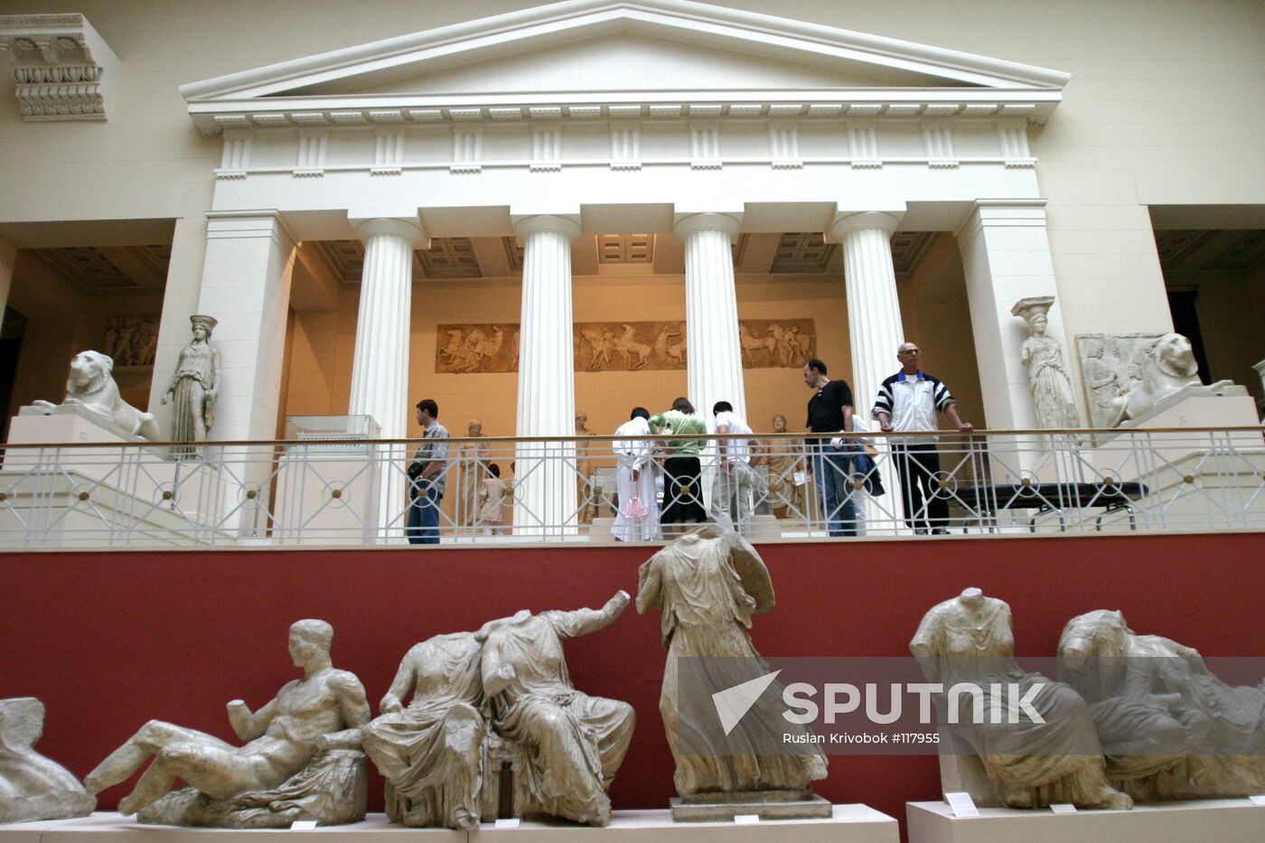 MUSEUM ANTIQUE ART SCULPTURE