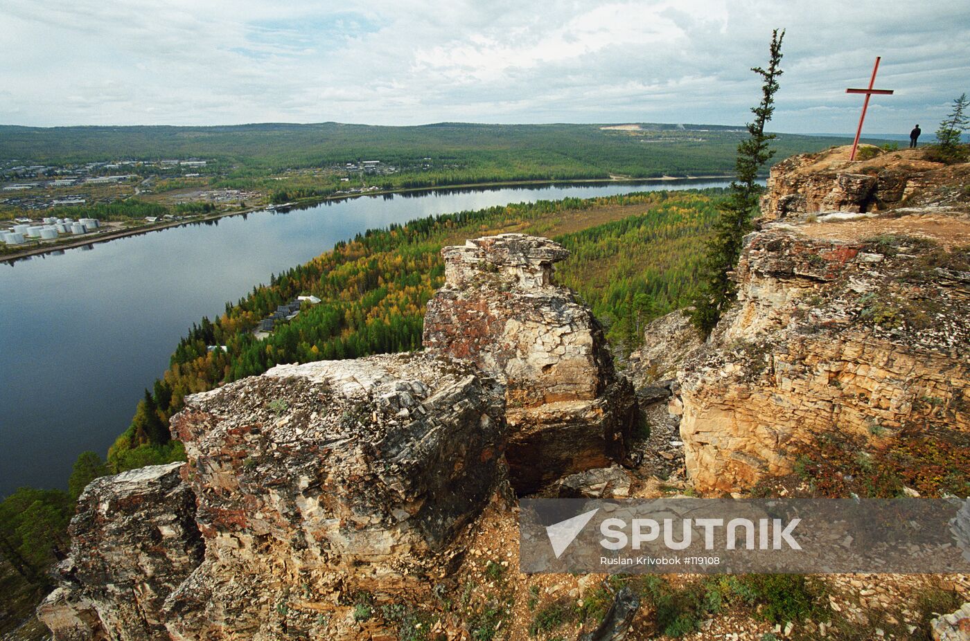 YAKUTIA RIVER AMGA TOMMOT CLIFF
